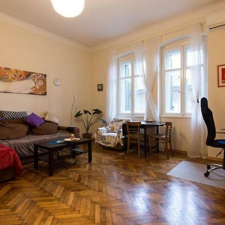 Central, Fully Equipped 2 Bedroom Flat Fiume Esterno foto