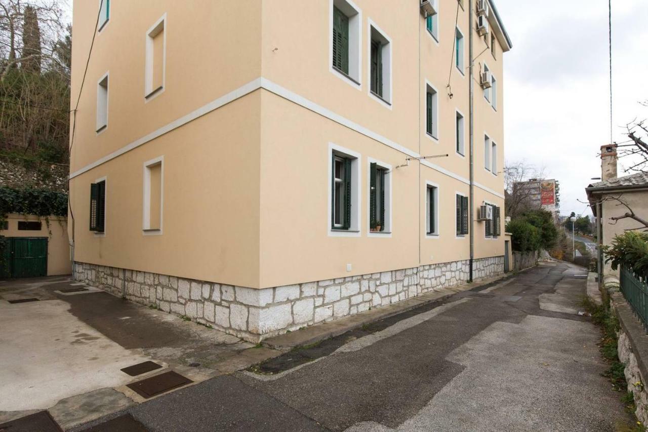 Central, Fully Equipped 2 Bedroom Flat Fiume Esterno foto