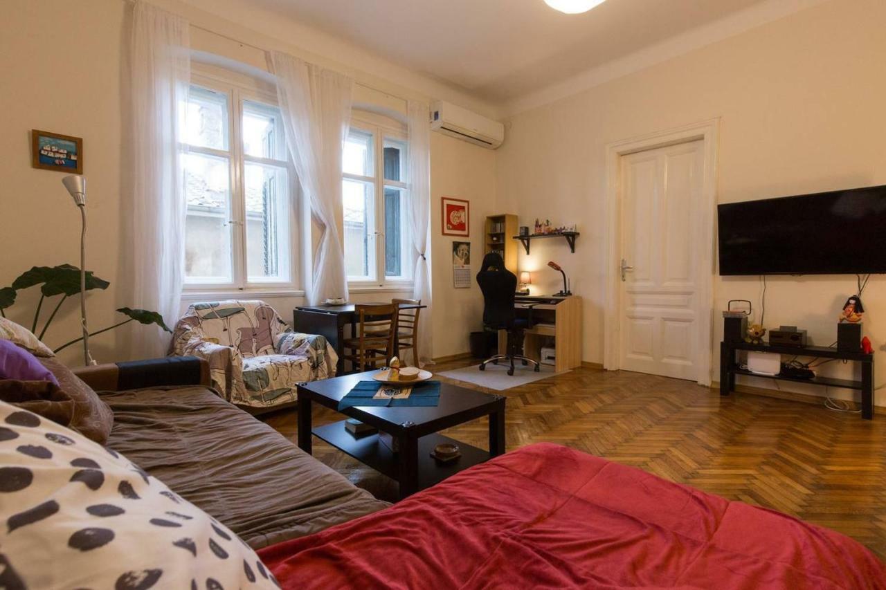 Central, Fully Equipped 2 Bedroom Flat Fiume Esterno foto